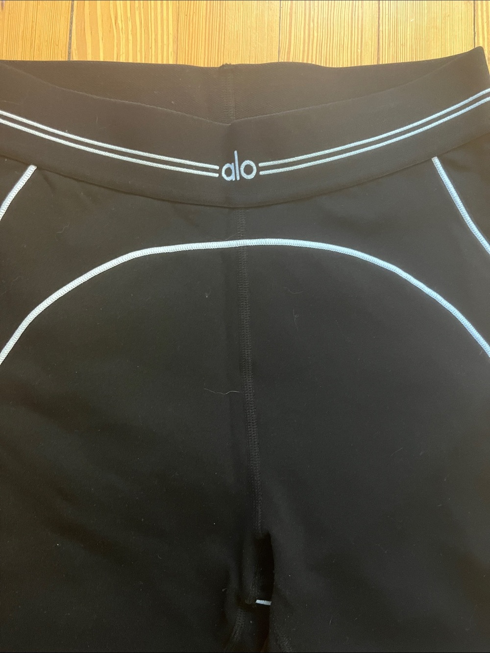 ALO Yoga airbrush high waisted leggings - Picture 2 of 7